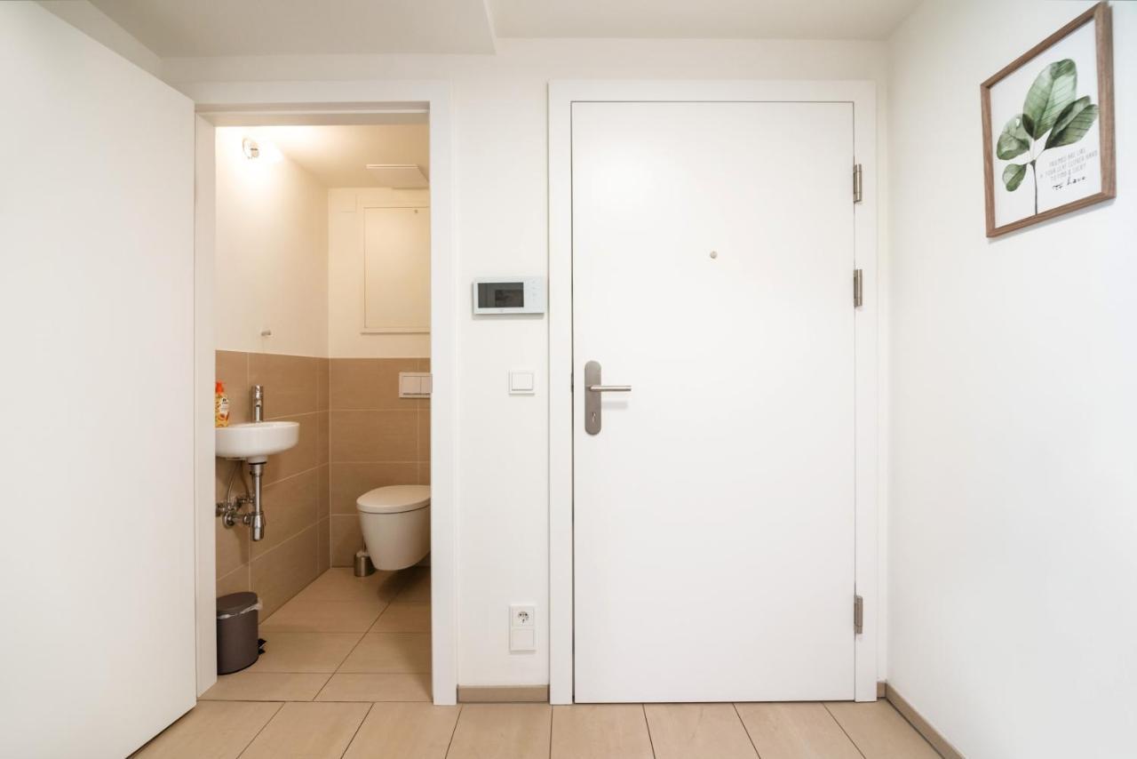 Quiet And Cozy Apartment Next To Mariahilfer Strasse And Naschmarkt With Ac, Minimum 30 Nights Vienna Exterior photo